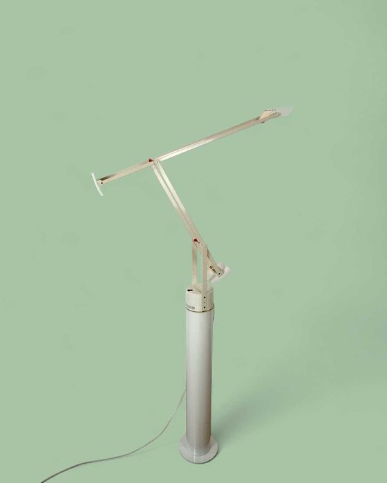 Lampa podłogowa vintage Artemide Tizio Terra, proj. Richard Sapper