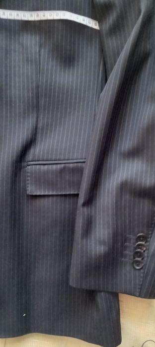 Костюм чоловічий,преміум класу, розмір 48 і менше.