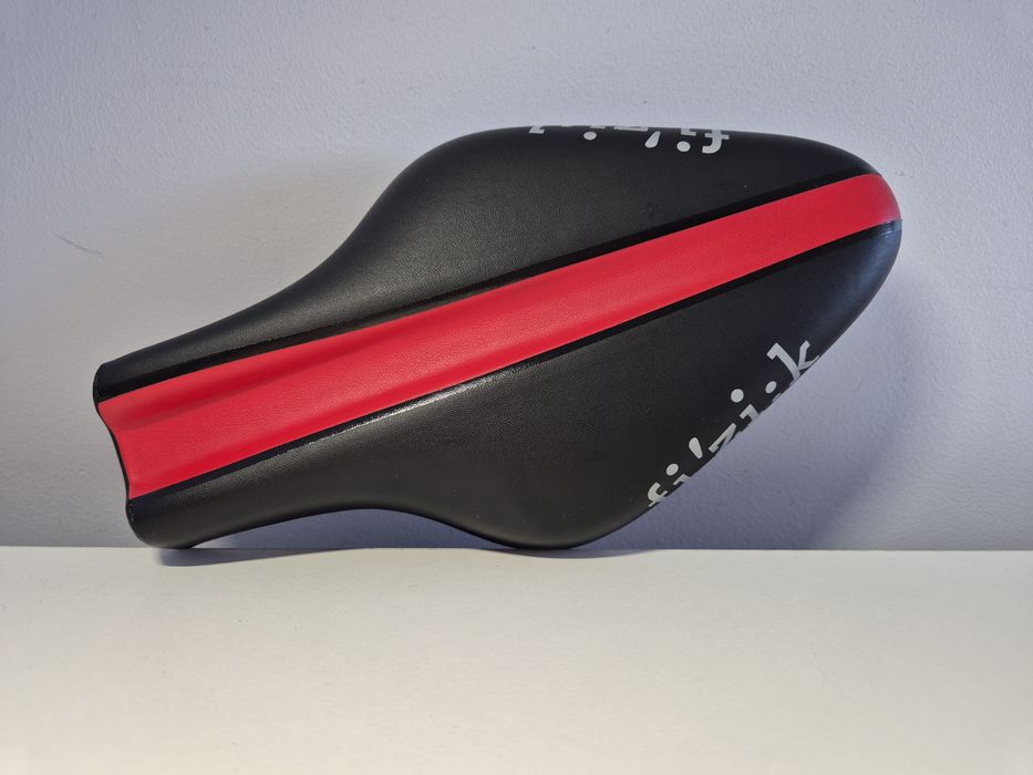 Siodełko triathlonowe FIZIK Tritone  aluminium