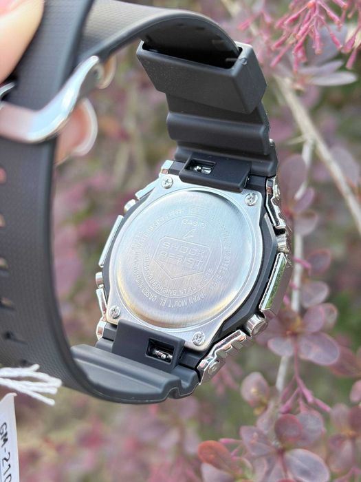 Чоловічий годинник CASIO G-SHOCK GM-2100-1A.