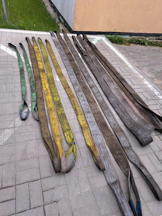 Zawiesia pasowe różne