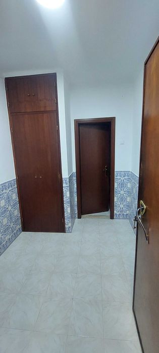 Descubra este acolhedor Apartamento T1, ideal para quem procura qualidade de vida, comodidade e proximidade a tudo.