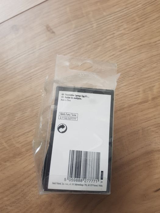 Nowa gąbka do makijażu marki Dealz.