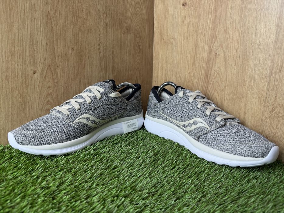 Saucony Kineta розмір 42