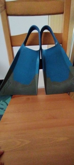 Pés pato pouco usados