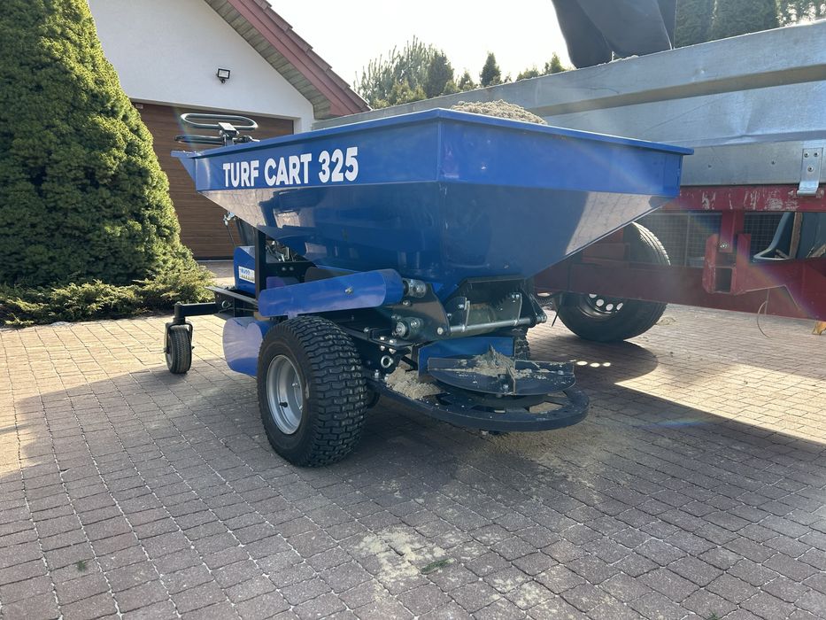 Piaskarka do trawników wynajem usługi. Aerator Zbieracz wykorków.