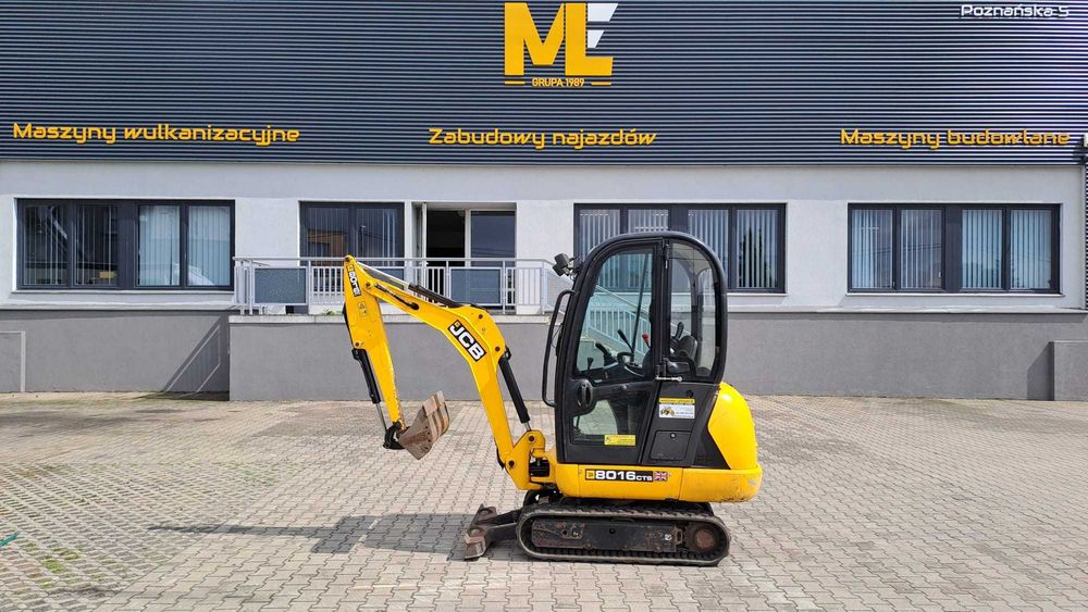 Usługi minikoparką ładowarką teleskopową roboty ziemne