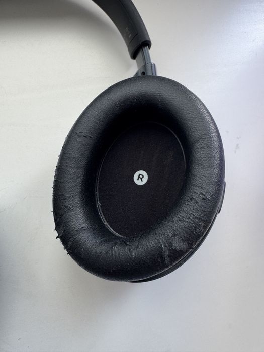 Навушники Audeze Mobius Carbon – планарні Bluetooth| 3D Audio | USB | AUX