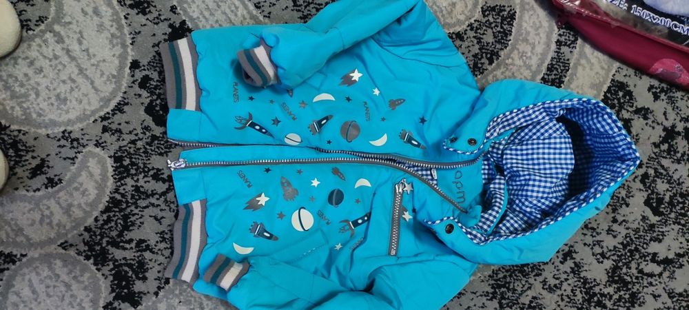 Продам костюм осень-весна