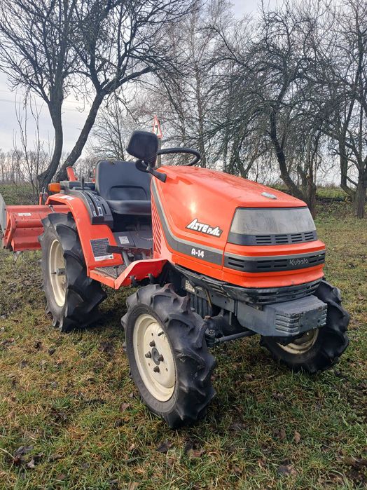 японський мінітрактор Kubota