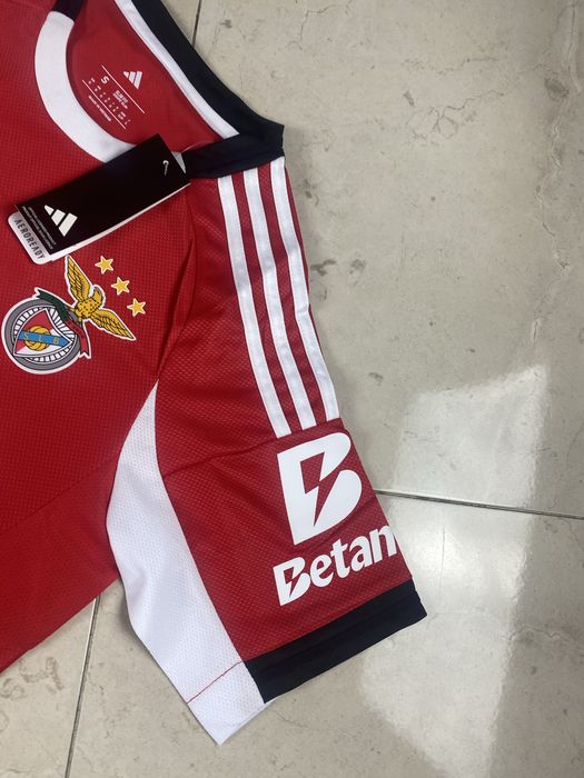 t-shirt do benfica 25/26 primária