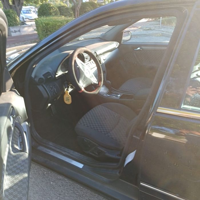 Mercedez c220 em bom estado — photo 2