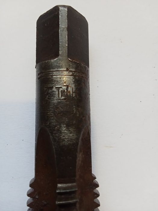 Плашки та мітчики СРСР