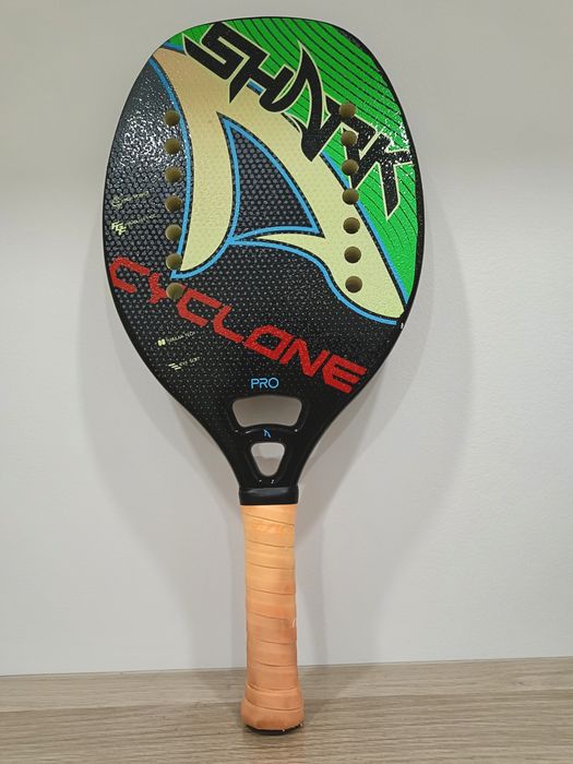 Raquete de Beach Tennis SHARK Cyclone Pro – Nova