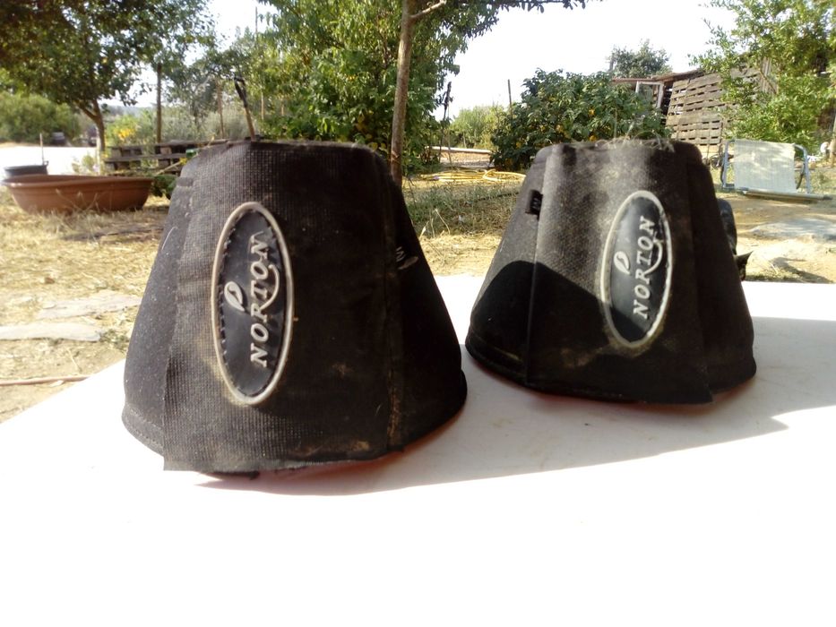 Cloches pretas Norton