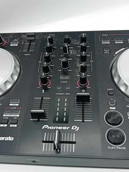 Konsola Pioneer DJ DDJ-SB3