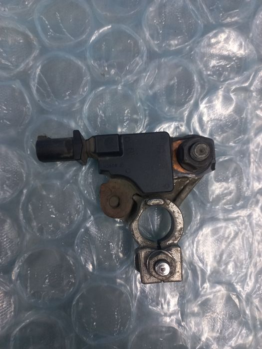 Klema minusowa  akumulatora ford DS7T-10C652-AC