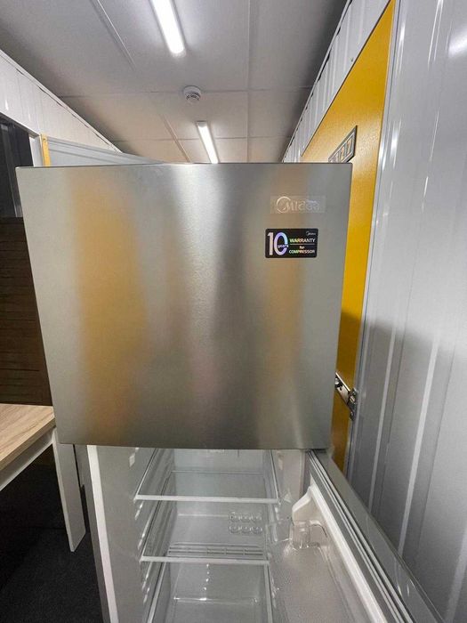 Frigorífico MIDEA 3 meses de uso estado de novo