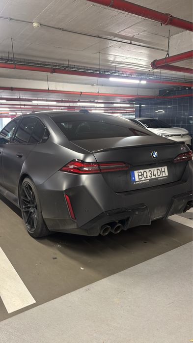 Mesa de madeira e 6 cadeiras ikea