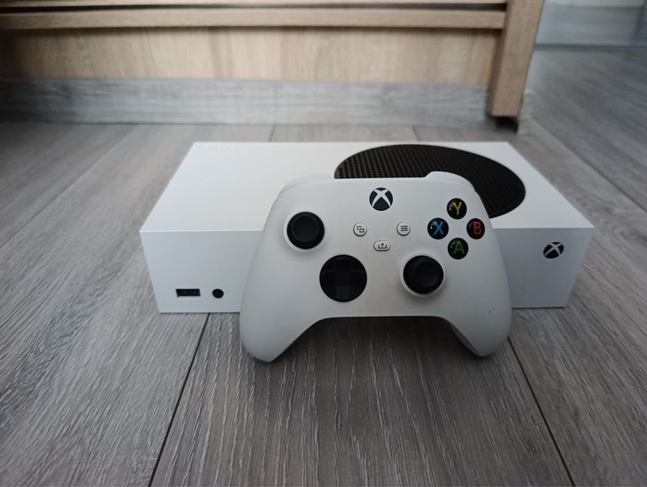sprzedam xbox series X/S