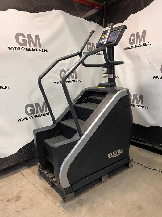 Schody Technogym Excite Climb 1000 Unity 3 system LIVE