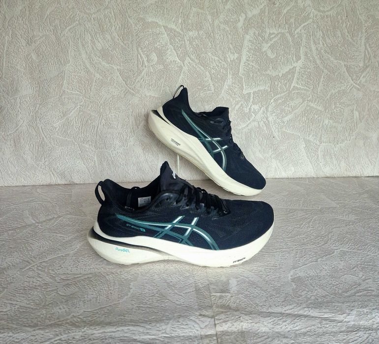 Кроссовки (Asics GT 2000 ) размр. 40-41