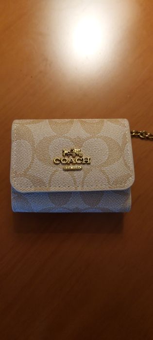 Carteira Coach nova
