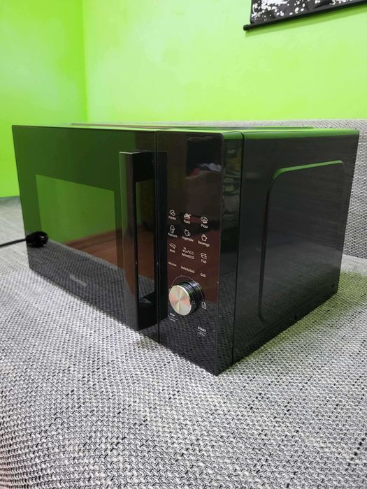 Kuchenka mikrofalowa HISENSE