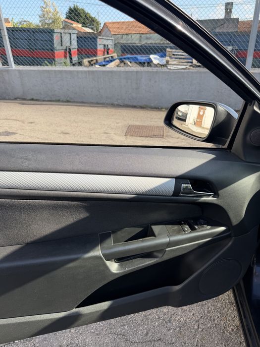 Opel Astra GTC 1.3CDTi 90CV