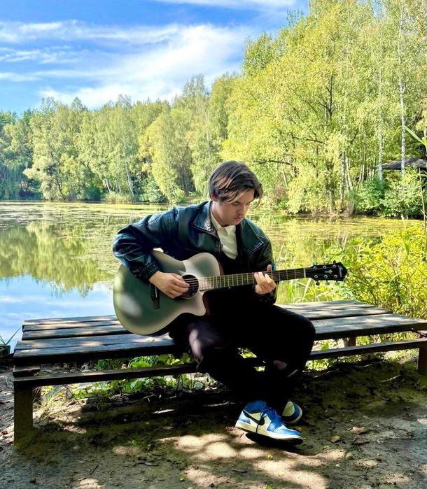 Nauka gry na gitarze dla początkujących | Lekcje od podstaw dla każdego!