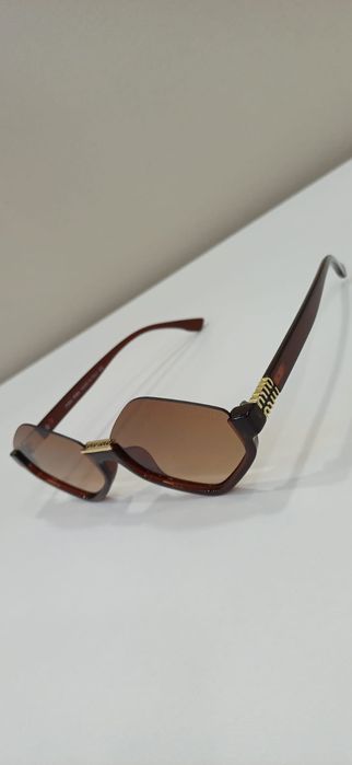 Сонцезахисні окуляри (Fendi, Miu Miu, Celine)