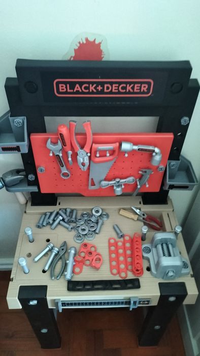 Mesa de Ferramentas Black+Decker