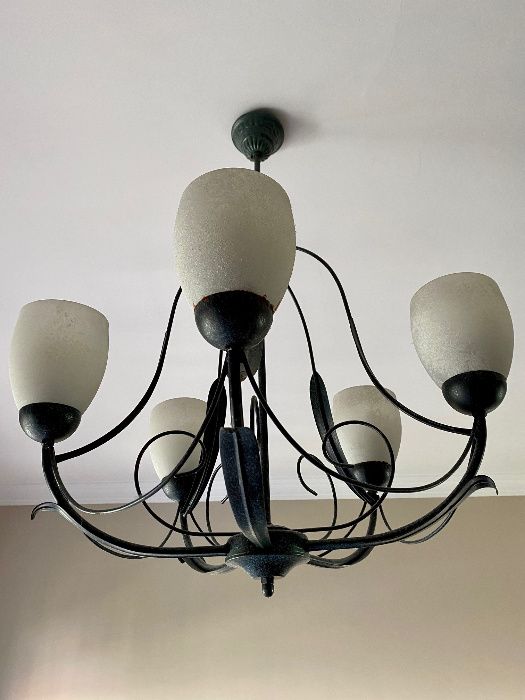Vendo candeeiro em ferro 5 lampadas