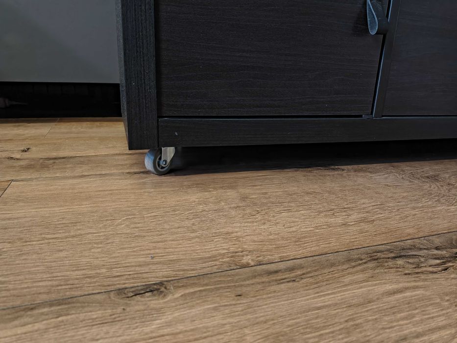 Regał IKEA z szufladami i szafkami