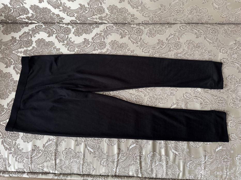 Термо кальсони, штани. На зріст 146-152 см. В ідеальному стані.