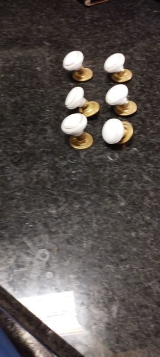 Puxadores em porcelana 6