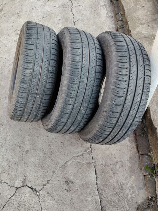 продам резину на автомобиль