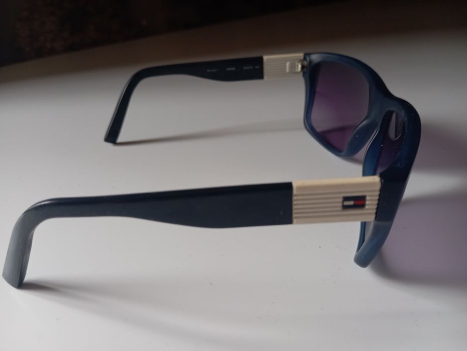Óculos de sol homem Tommy Hilfiger