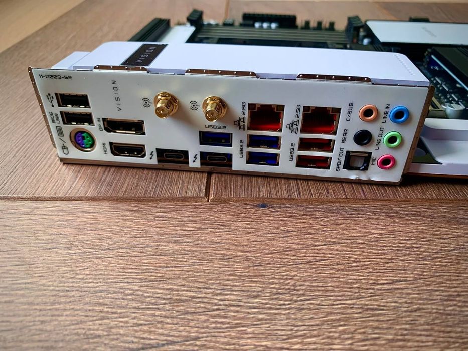 Gigabyte B550 VISION D-P Amd Ryzen 3000-5000