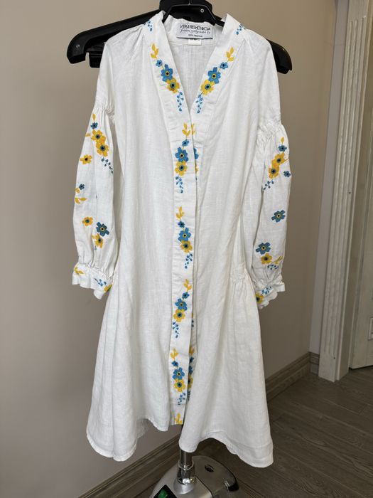 Вишита сукня для дівчинки