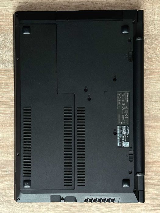 Ноутбук Lenovo i3-4030U / 8GB / 540GB SSD / 15.6" дискретна відеокарта