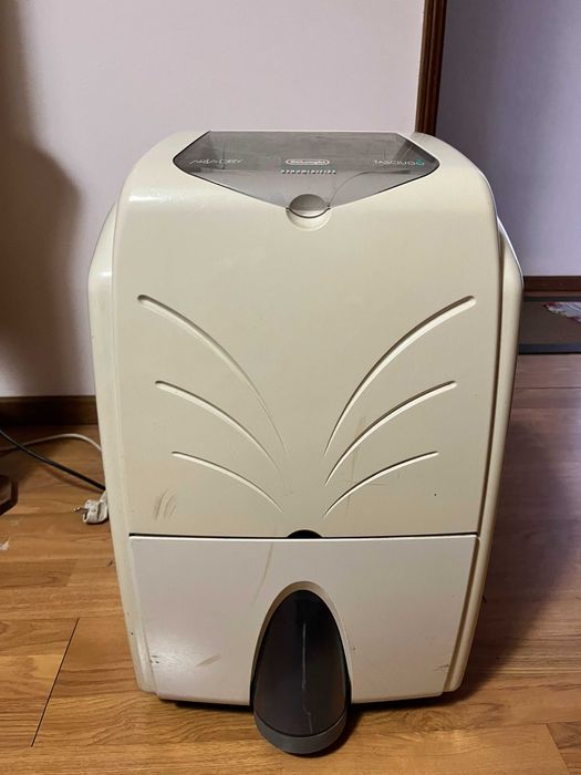Desumidificador Delonghi Tasciugo Ariadry DE220