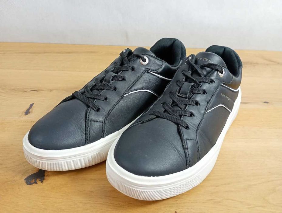 Damskie buty sportowe, TOMMY HILFIGER, Sneakersy Feminine, rozmiar 40