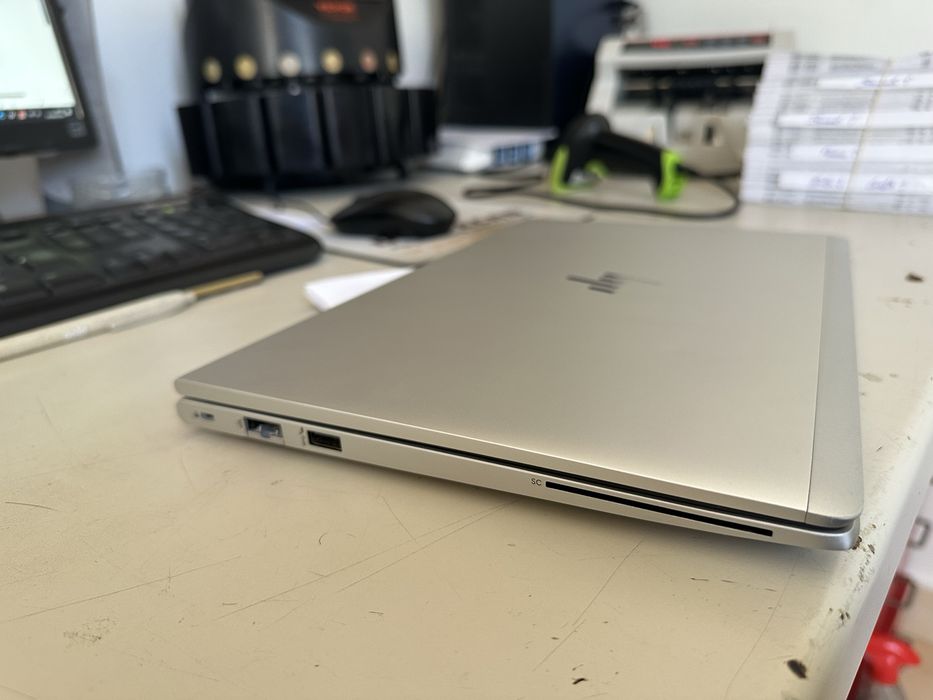 HP Elitebook 640 G9