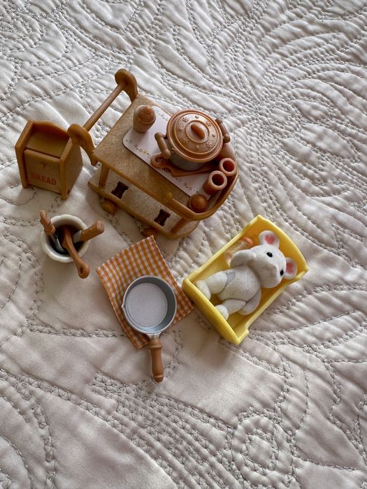 Ігровий набір Кухонний посуд та аксесуари Sylvanian Families