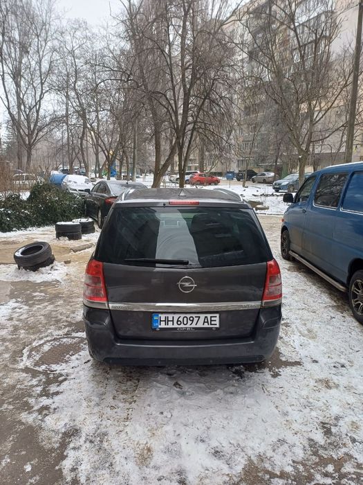 OPEI ZAFIRA B-2009г.-автомат.