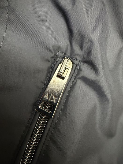 Продаю новую мужскую куртку ARMANI