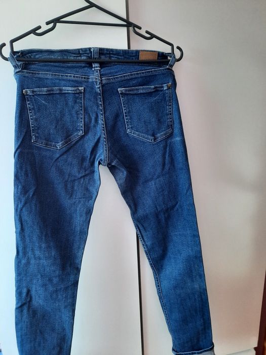 Spodnie jeansowe Diverse