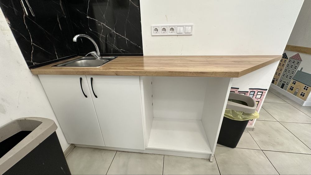 Барна стійка. Бар. Ресепшн. Стійка адміністратора