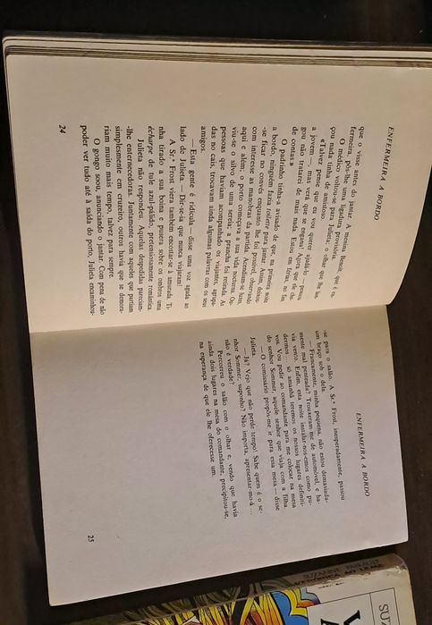 Livro "Enfermeira a Bordo"
